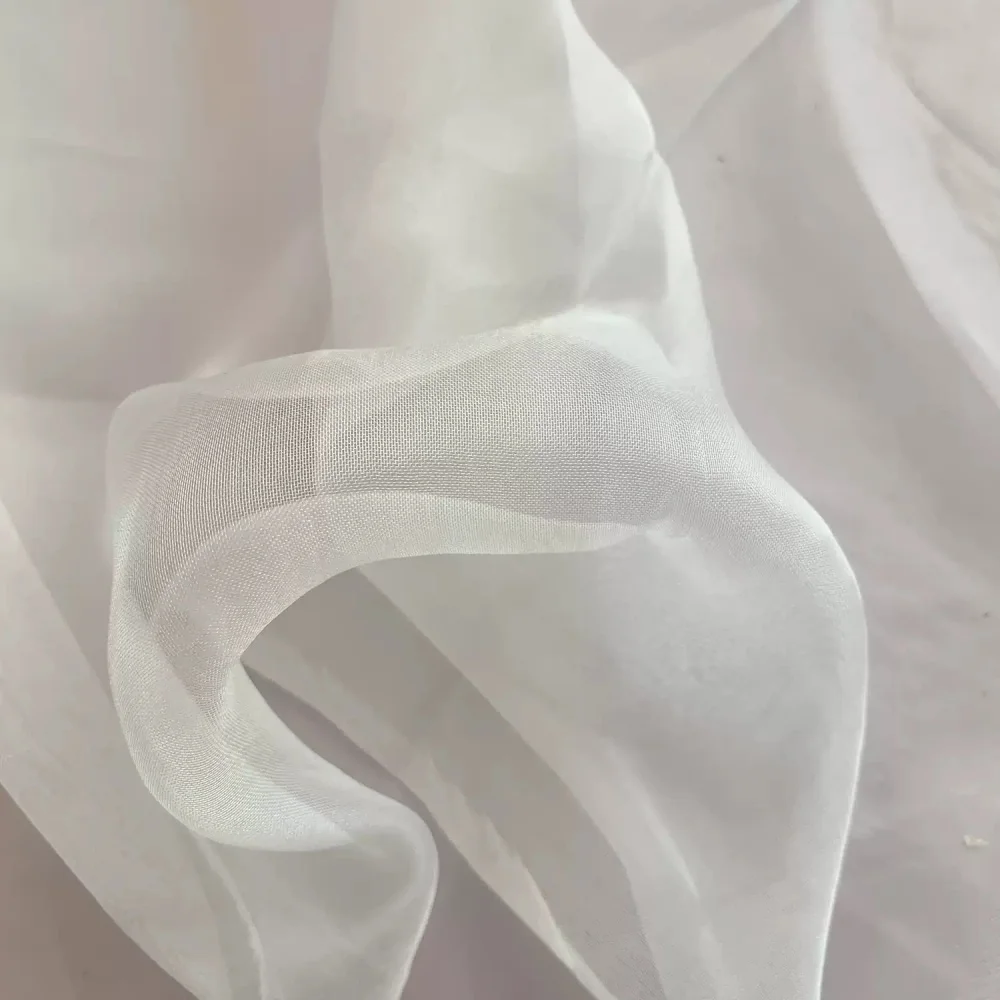 

Classic Hot Sale White Colorful Bleached Design Ready Soft Feeling 3m/m 90cm Silk Chiffon Fabric for Women Cloth Dress Garment