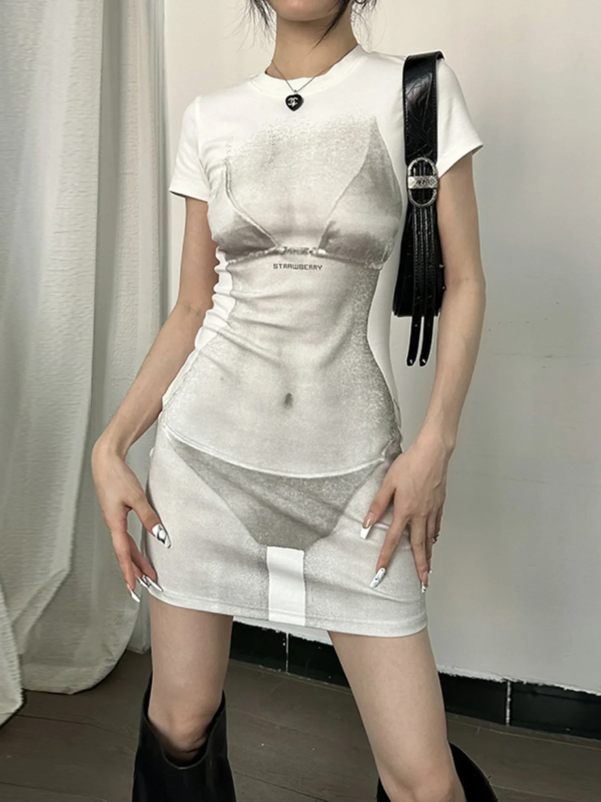 Faionable Street Sl…