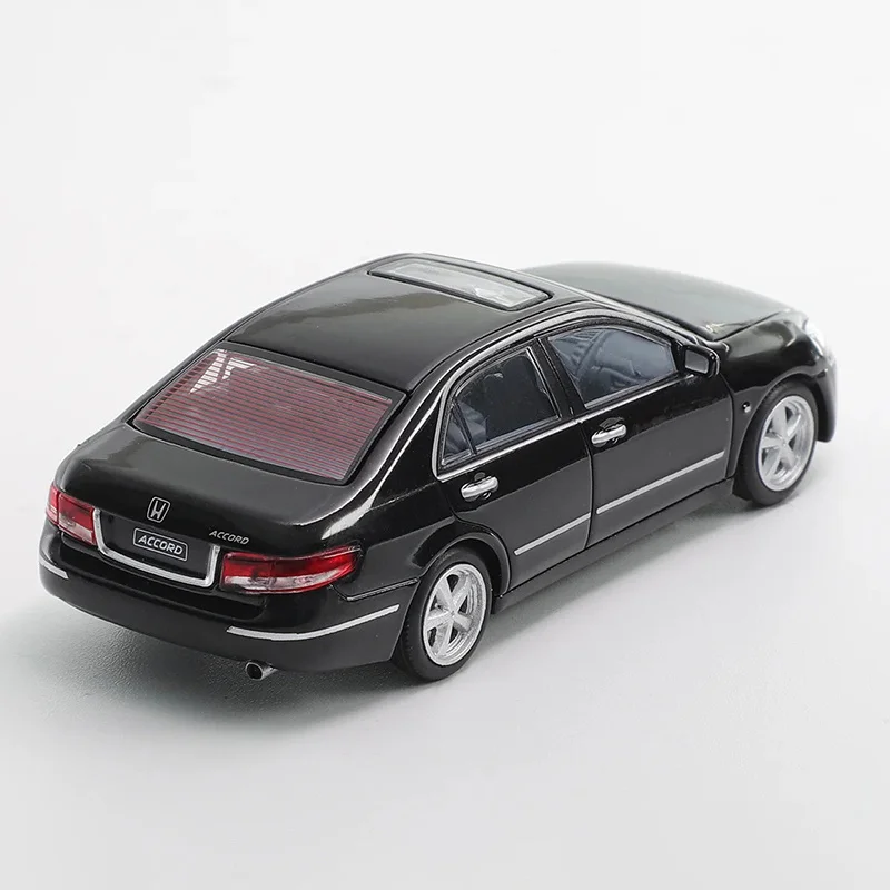 DCT 신제품 1:64 스케일 혼다 어코드 7세대 좌핸들 합금 모형 자동차 - 이상적인 수집용 장난감 및 휴일 선물