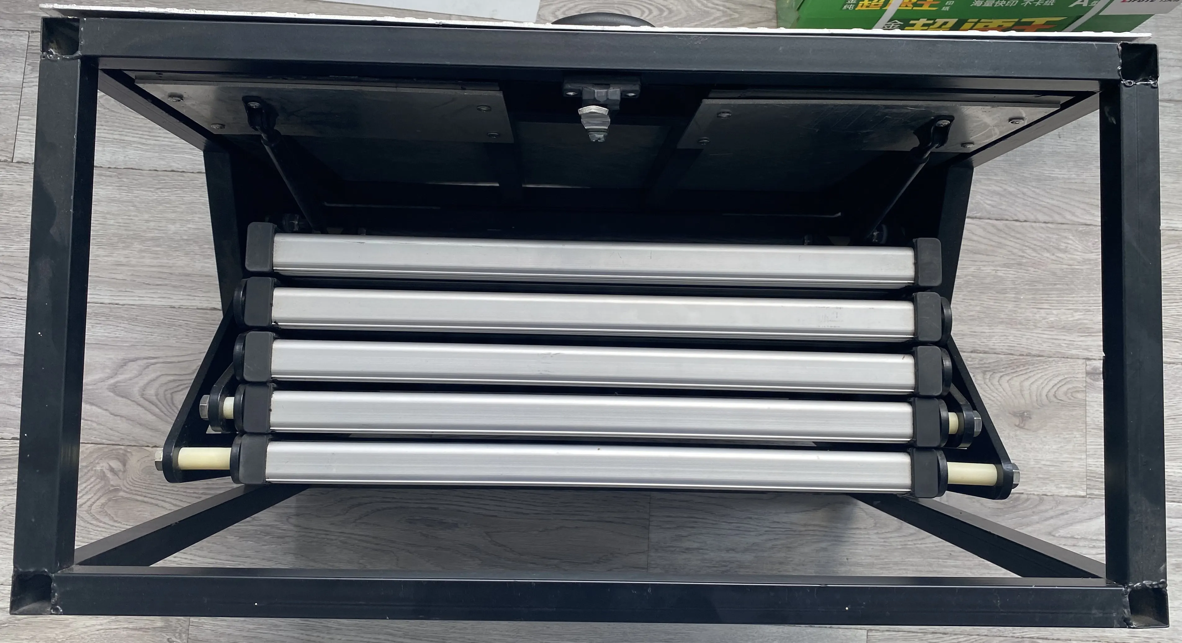 2024 تصميم جديد RV متنقل قافلة تخييم مادة سبائك الألومنيوم 550 دليل قابل للطي خمس طبقات خطوة