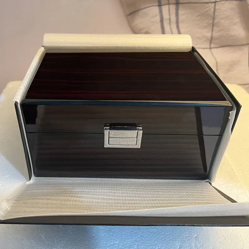 Premium Massivholz Lackierte Uhrenbox Schmuckaufbewahrung Hochwertige Vitrine für Uhren und Schmuck Premium Geschenkverpackung – Detail 9