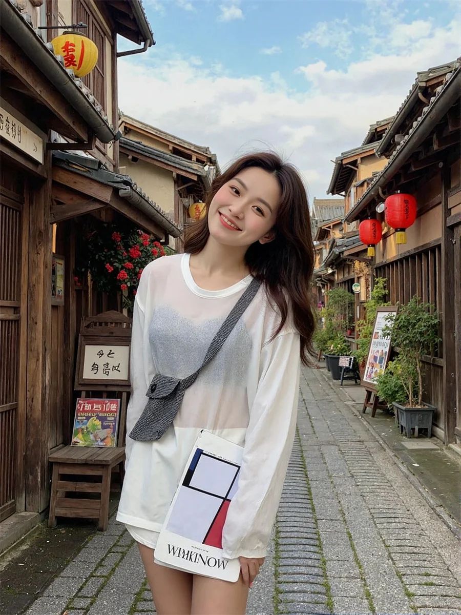 긴 소매 티셔츠 여성용 모달 플레어 갤러리 투어 전시회 방문 예술적 나들이