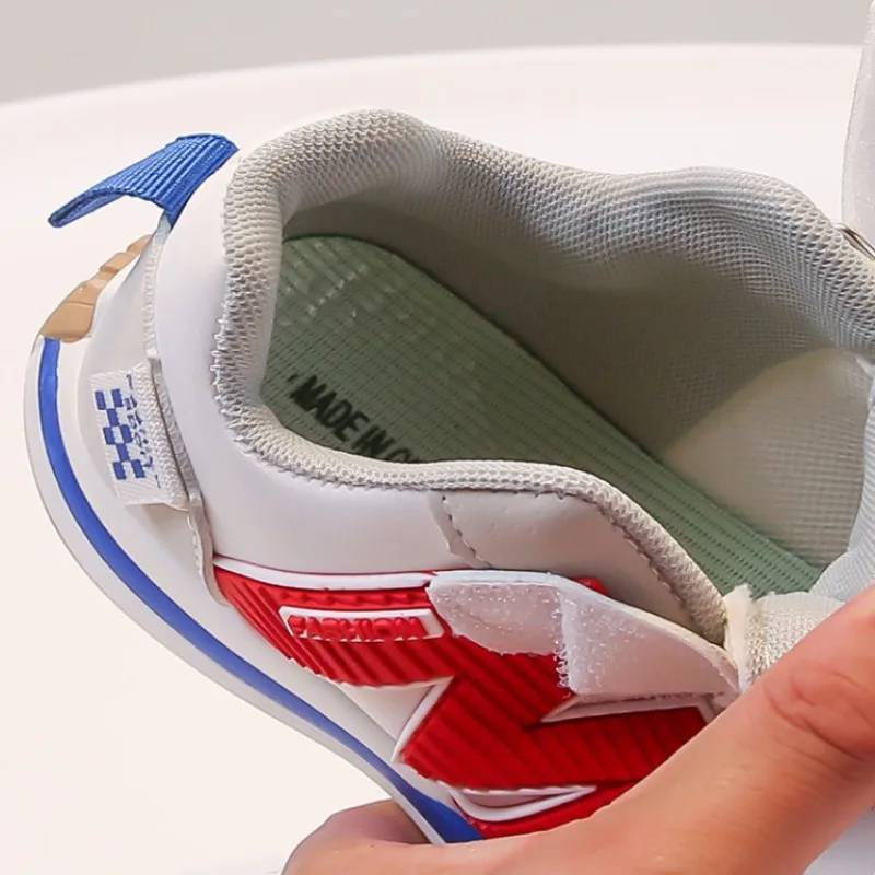 Picture 6: Kids Sneakers 2026 Autumn New Fashion Boys' Soft Sole Comfortable Sports Shoes Cross Tied Lightweight Girls' Casual Shoes 26-37