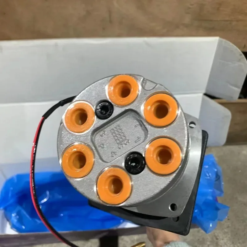 Excavator Spare Parts Manipulation Handle / Joystick Handle With 6 Buttons
