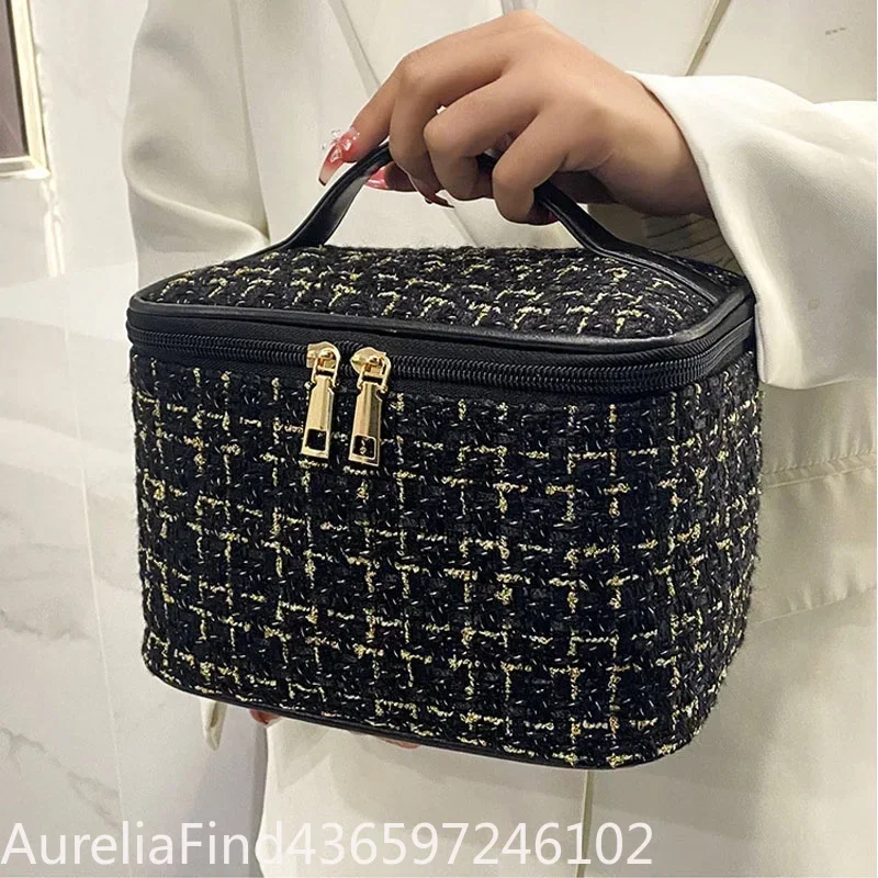 2026 New Knitted Makeup Bag for Women Portable Large Capacity Cosmetic Storage Bag Fashion Travel Toiletry Pouch BX100