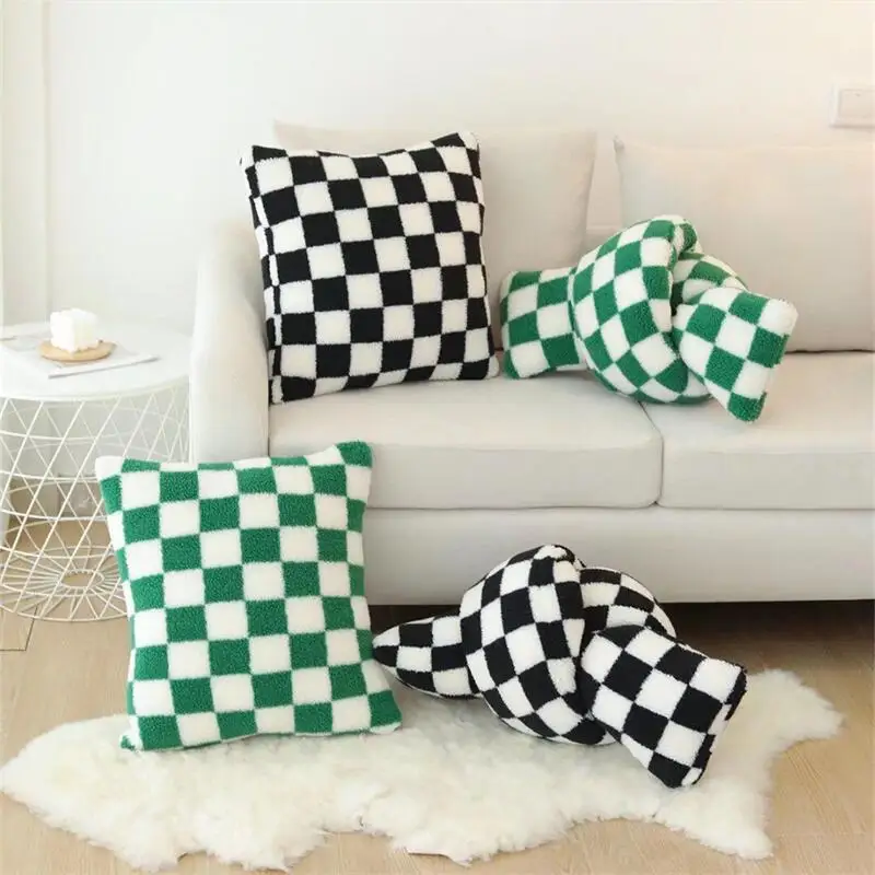 Lamb Fleece Checkerboard Pillow Cushion Cover Soft Waxy Plush Retro Plaid Sofa Throw Pillowcase Lumbar Pillow Cover Room Decor