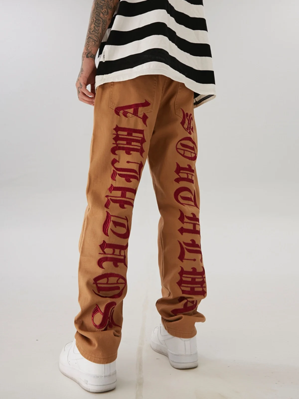 Zuid-Amerikaanse Sle Casual Retro Hip Hop High Street Jeans Heren Gothic Tekst High Densi Borduren Losse broek met rechte pijpen