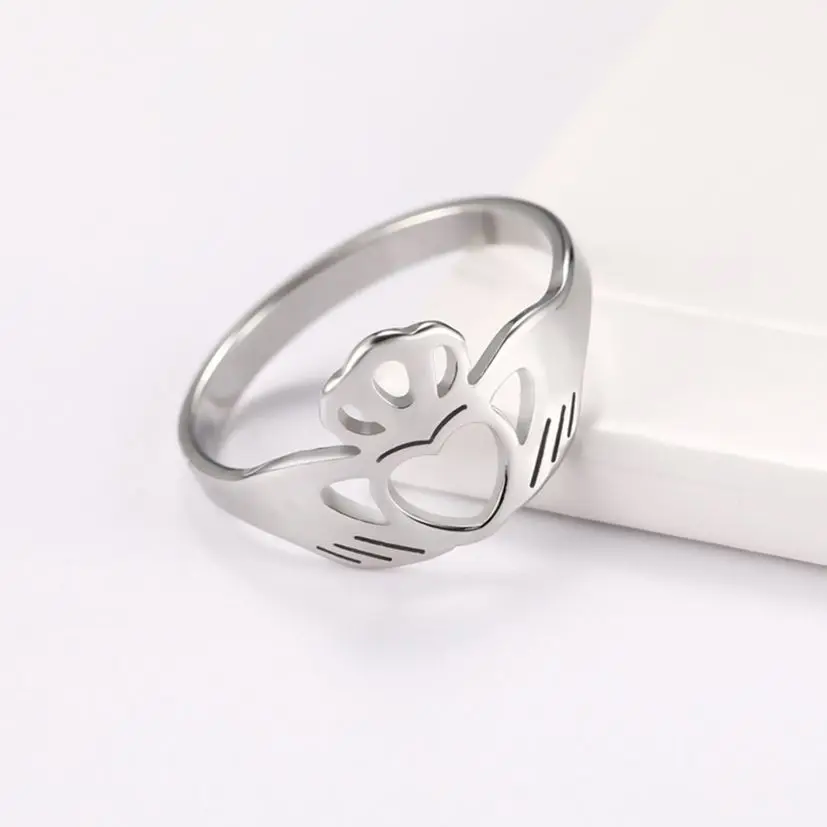 Jeshayuan Engagement Claddagh Love Ring For Lover Birthday Gift Stainless Steel Friendship symbolRing Jewelry