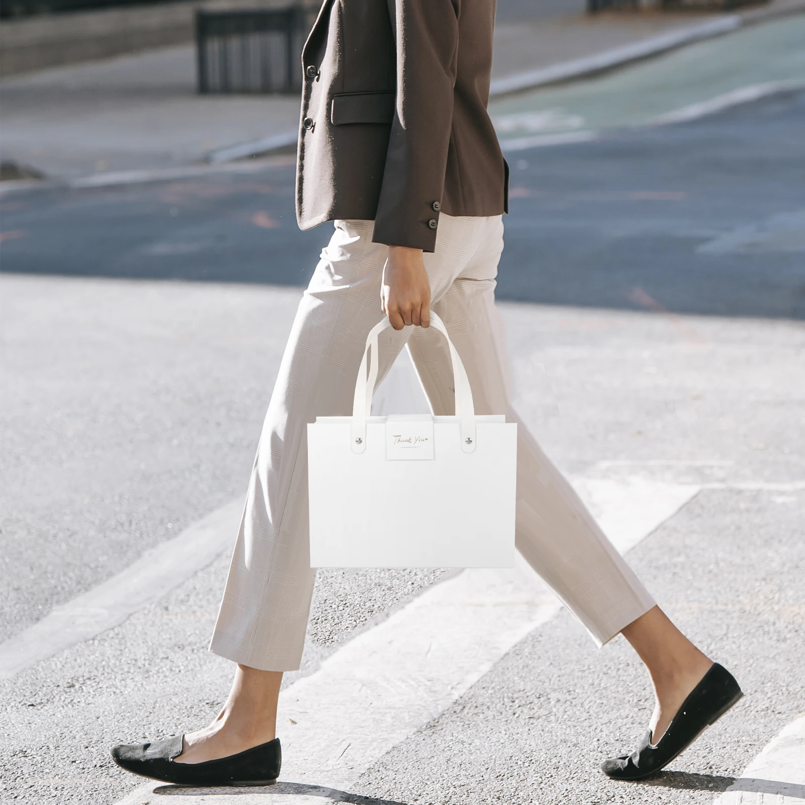 

Handheld Folding Gift Box Magnetic Closure Storage Case For Birthday Valentine'S Day Party Favors Jewelry Candies Presents