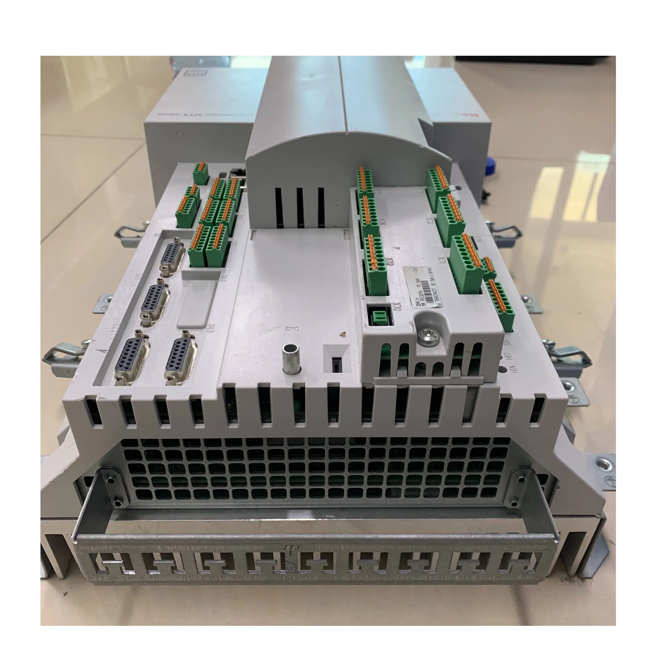 HCT02.1E-W0025-A-03-B-L8-2S-D1-NN-NN-FW  Controller    With warranty