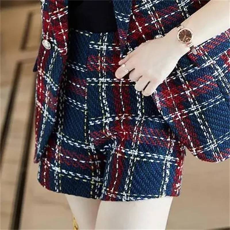 High-end Socialite Xiaoxiangfeng Professional Suit Female 2023 Autumn Winter Wool Plaid Small Suit Jacket Shorts Two-piece Set X