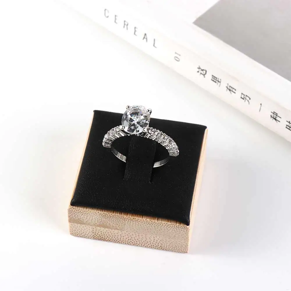 

Color Small Market Jewelry Display Vintage Earrings Rings Organizer Wooden Jewelry Show Props Wedding Ring Box Ring Holder Case