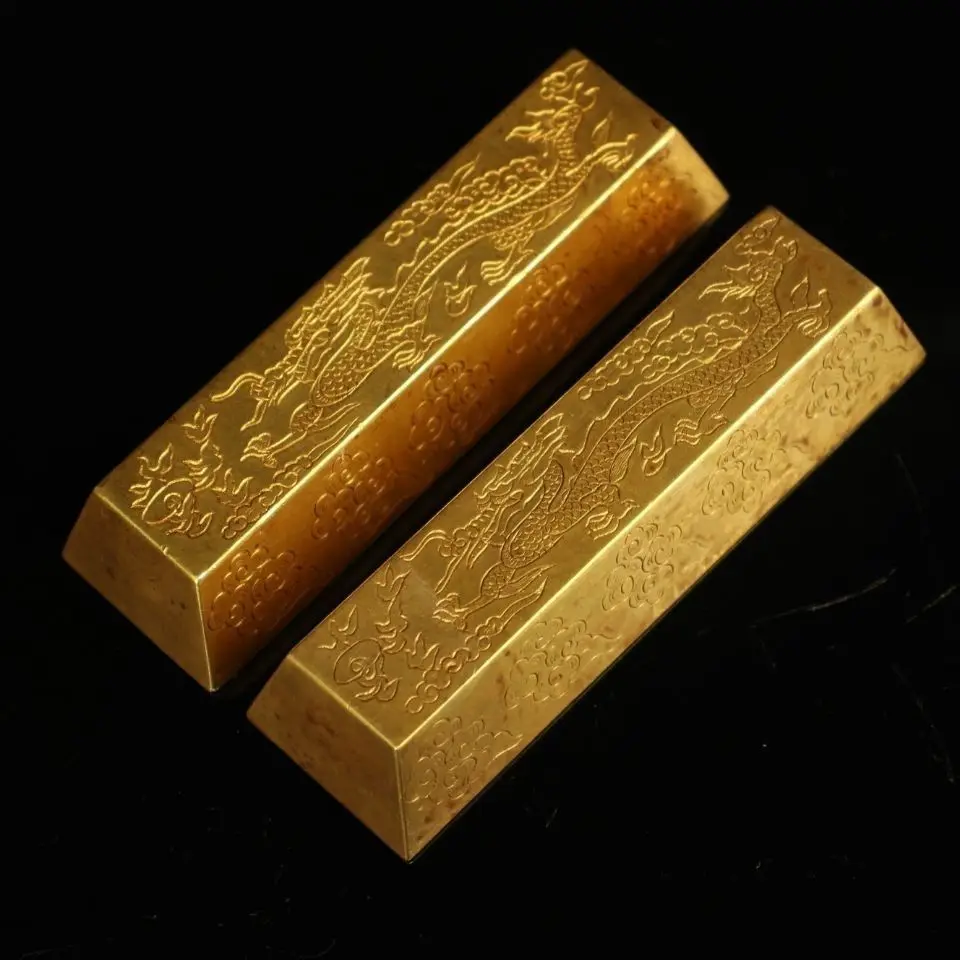 A pair of old gold bars collected in the countryside at the end of the Qing Dynasty are well preserved and have fine workmanship