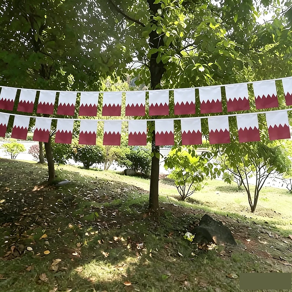 (SKY FLAG)  Qatar bunting flags 14x21cm 20pcs/lot Qatar String flags Pennant Banner for Festival Party decoration