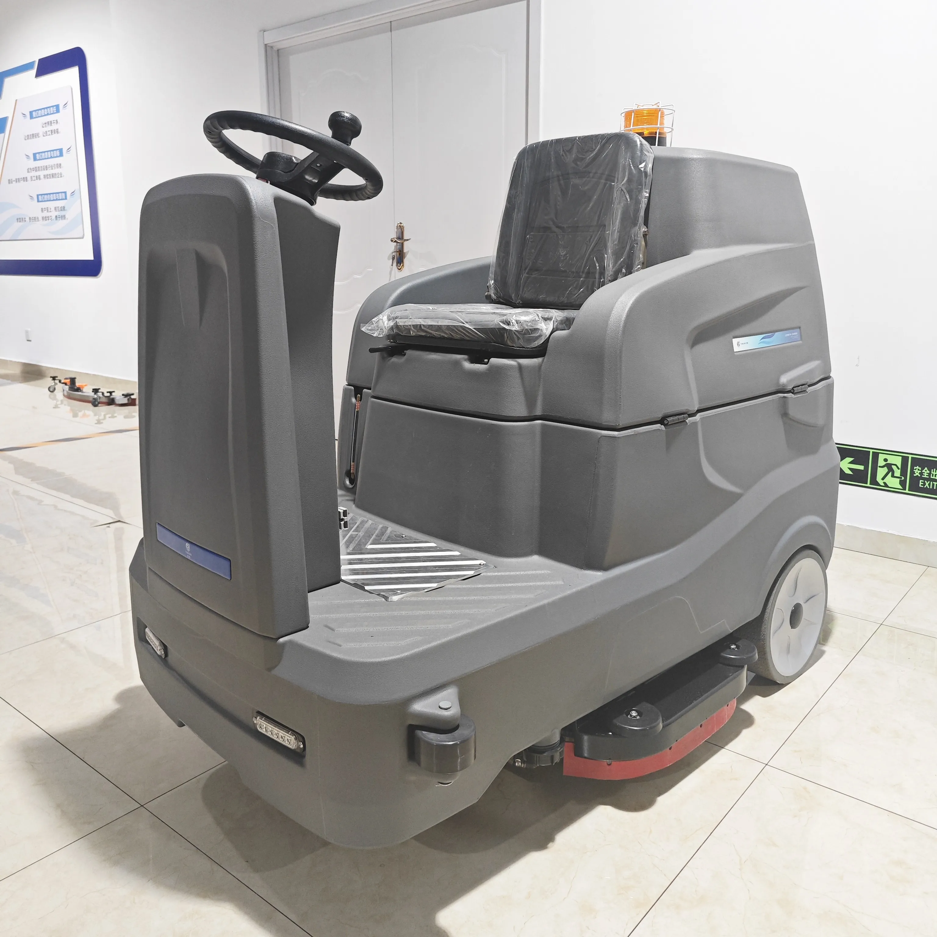 CleanHorse ARES900 Factory Direct Sale Commercial Epoxy Marble Tile Ride on Floor Scrubber Cleaning Machine