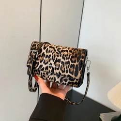 2024 New Women's Bag Fashionable and Sexy Crossbody Bag Leopard Pattern Light Luxury Shoulder Bag Four Seasons Hot Sale