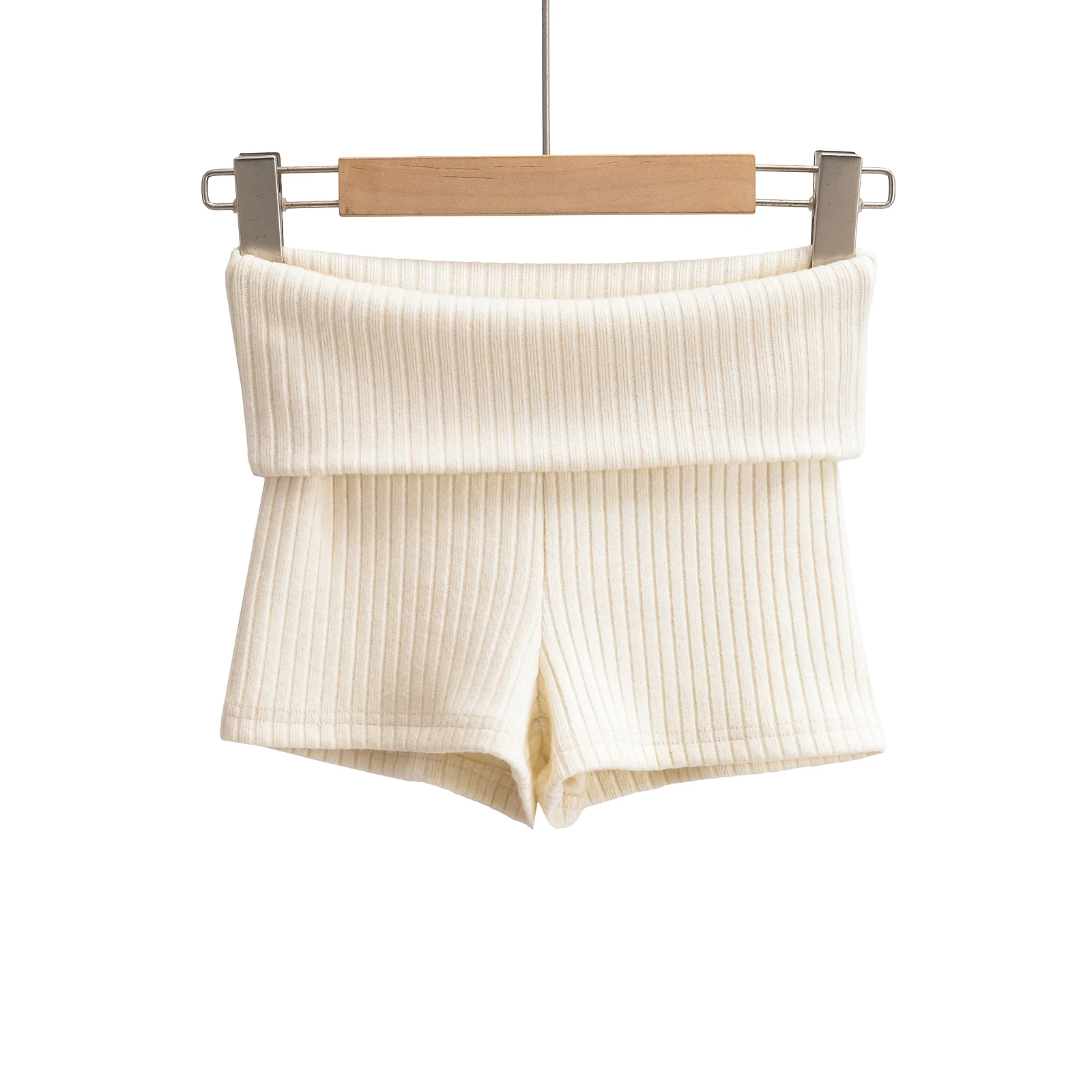 Рисунок 5 - Летняя одежда Повседневные шорты