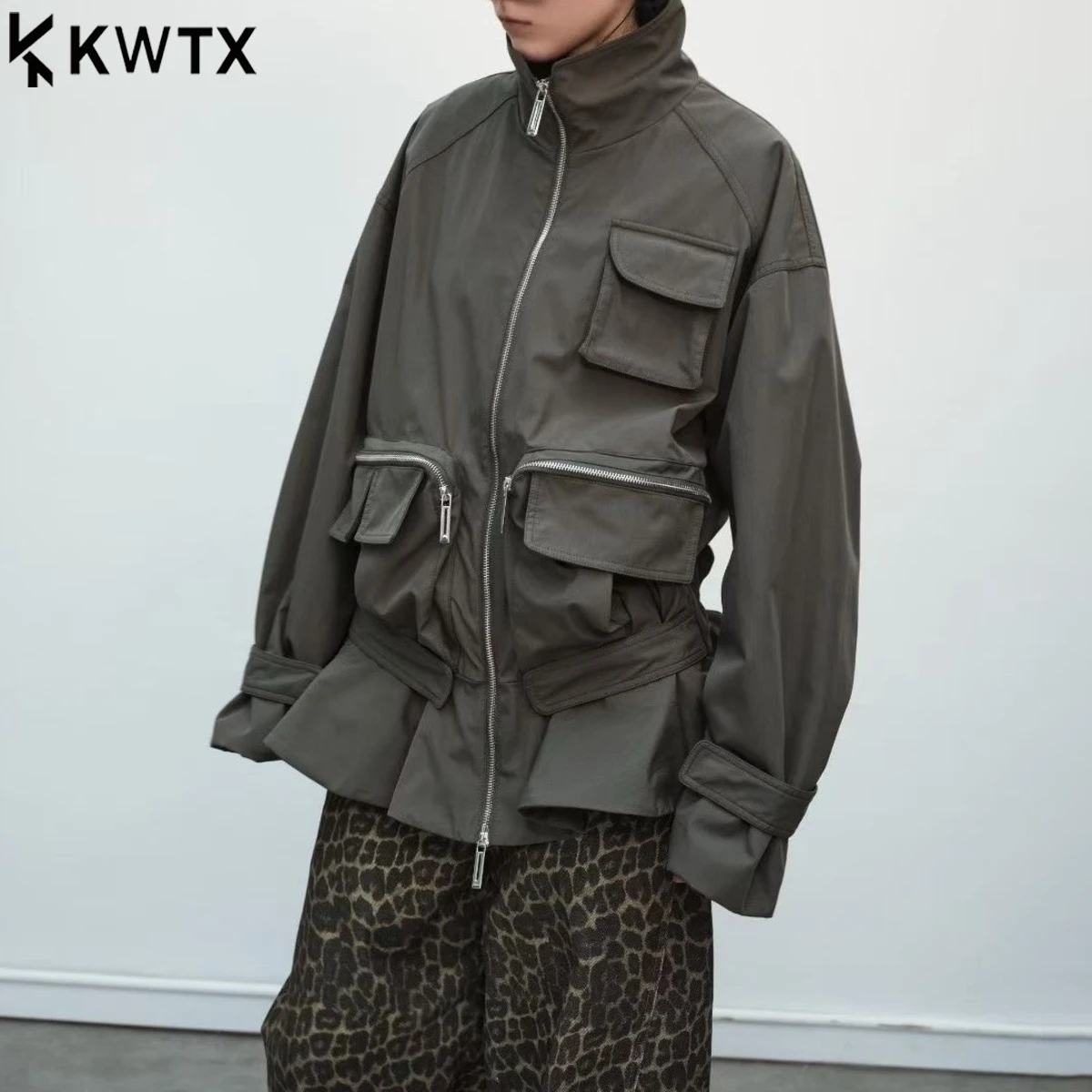 

KWTX 2025: женская однотонная куртка-карго, повседневная винтажная элегантная куртка-карго с воротником-стойкой на талии, модная осенне-зимняя мода премиум-класса