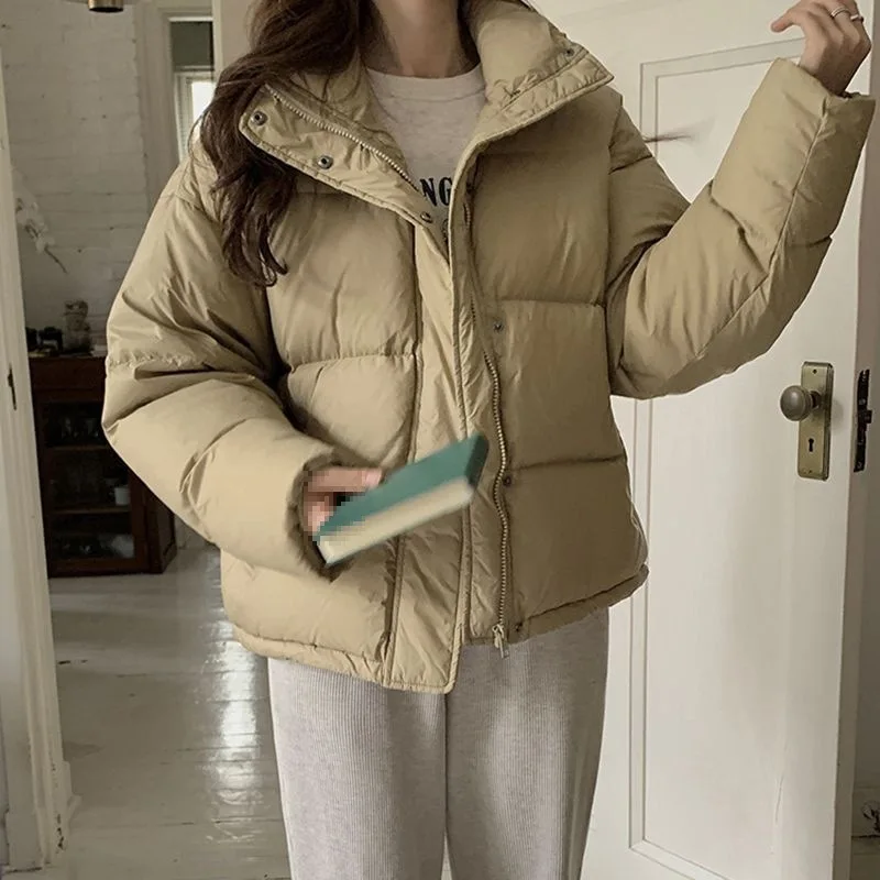 

Puffer Parkas Femme Womens High Street Fashion Luxury Appeal Premium Style Upscale Design Sophisticated Look Elegant Trend Girls