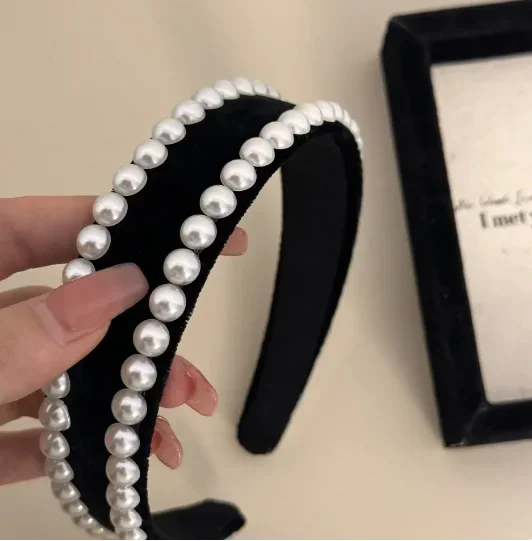 Women\'s Fashion Headband Korean Pearl Velvet Headband Women\'s Outing Simple Temperament Hair Accessories 2024 New Style