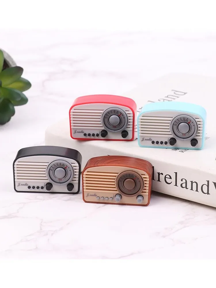 Accessoires miniatures de maison de course, décoration de chambre à coucher de simulation radio rétro, jouets modèles, cadeau d'hiver pour la décoration de la maison au beurre, 1PC
