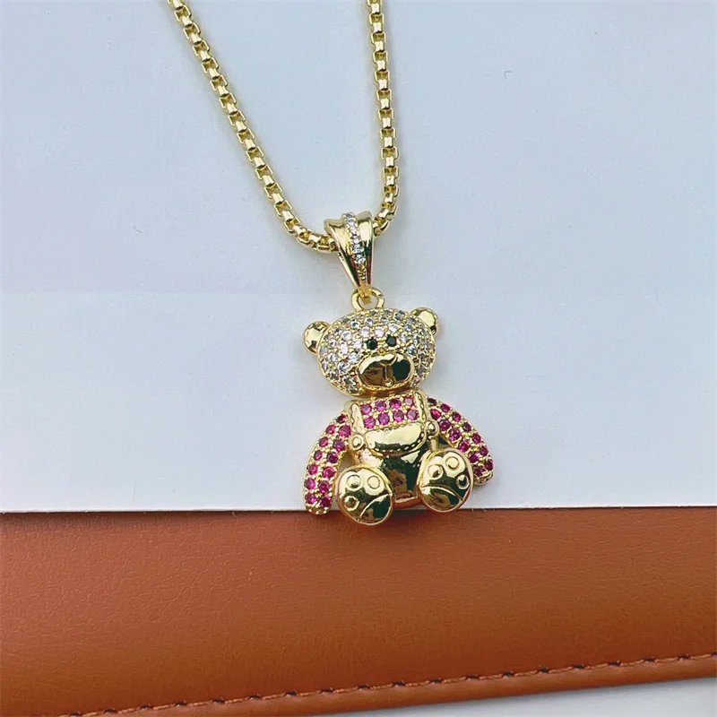 2023 Fashion Cute CZ Crystal Teddy Bear Necklaces For Women Copper Gold Plated Heart Bear Necklaces Animal Jewelry Gifts