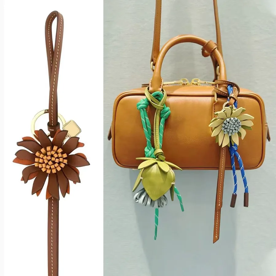 

Handmade French Flower Shaped Bag Charm Women's Flower Bags Pendant High-end Keychain Hand Rope Gift Sunflower Bag Decoration