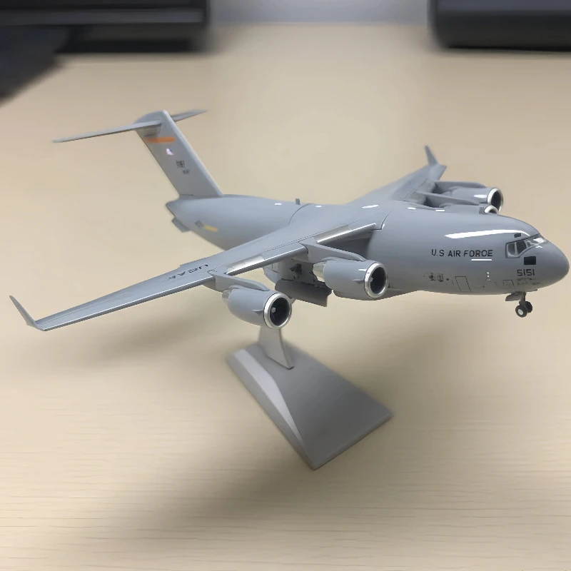 1-200-us-c-17-strategic-transport-aircraft-military-aircraft-model-alloy-and-plastic-material-simulation-static-collection