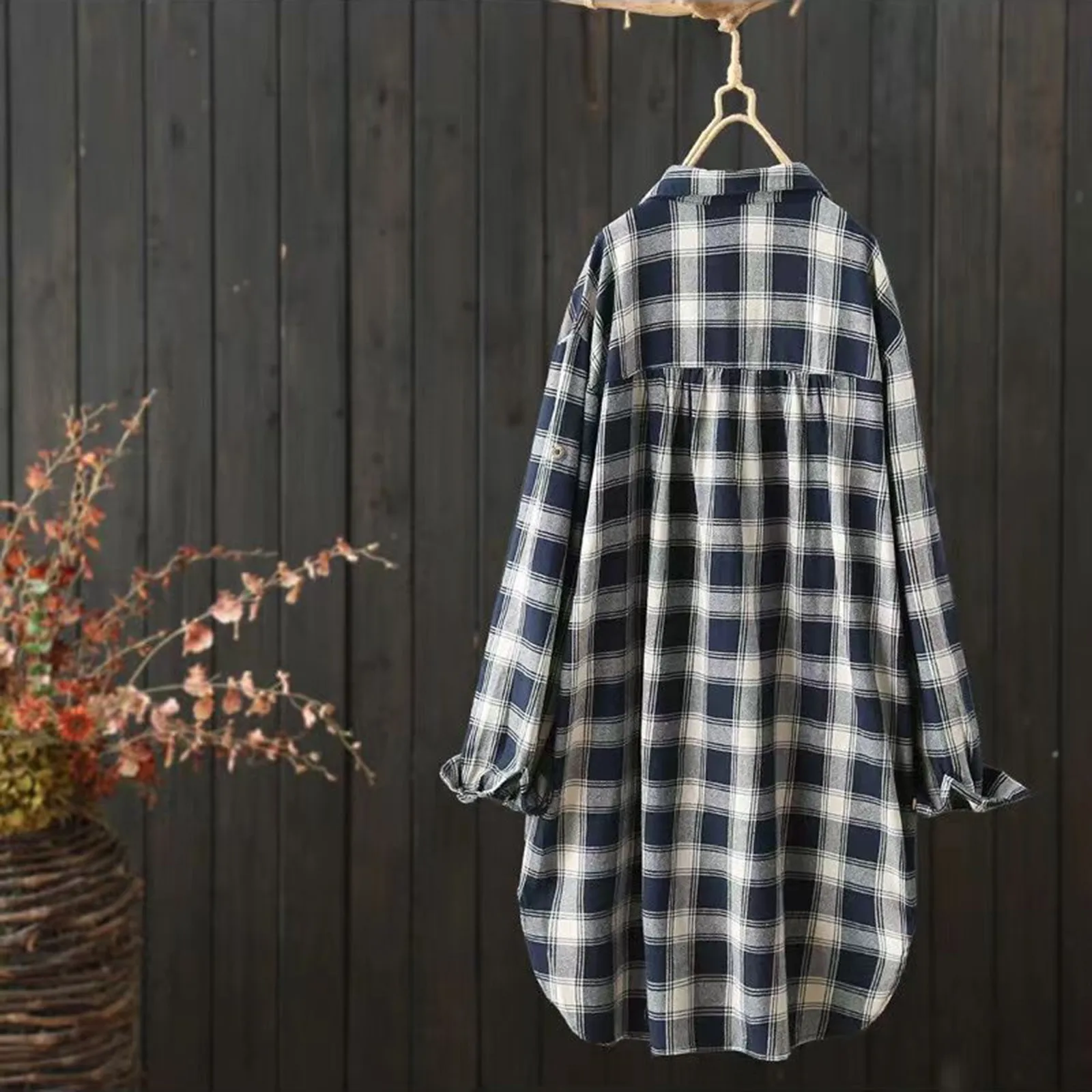 Plaid long-sleeved lapel blouse jacket female 2024 spring and fall Korean version loose oversize casual medium-length shirt