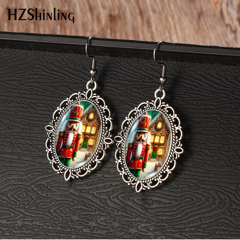 2024 New Christmas Nutcrackers Vintage Dangle Earring Fish Hook Earrings Oval Glass Dome Jewelry Gift Girls