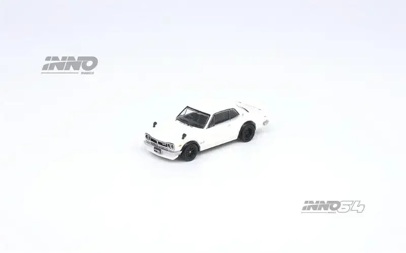 INNO 1:64 SKYLINE 2000 KPGC10 Collezione bianca Modello pressofuso in miniatura