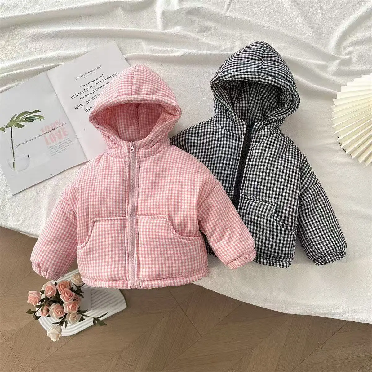 

Baby Girl Cotton Padded Jacket Autumn And Winter 2025 New Children's Plush Thickened Hoodie Plaid Coat 80-130cm