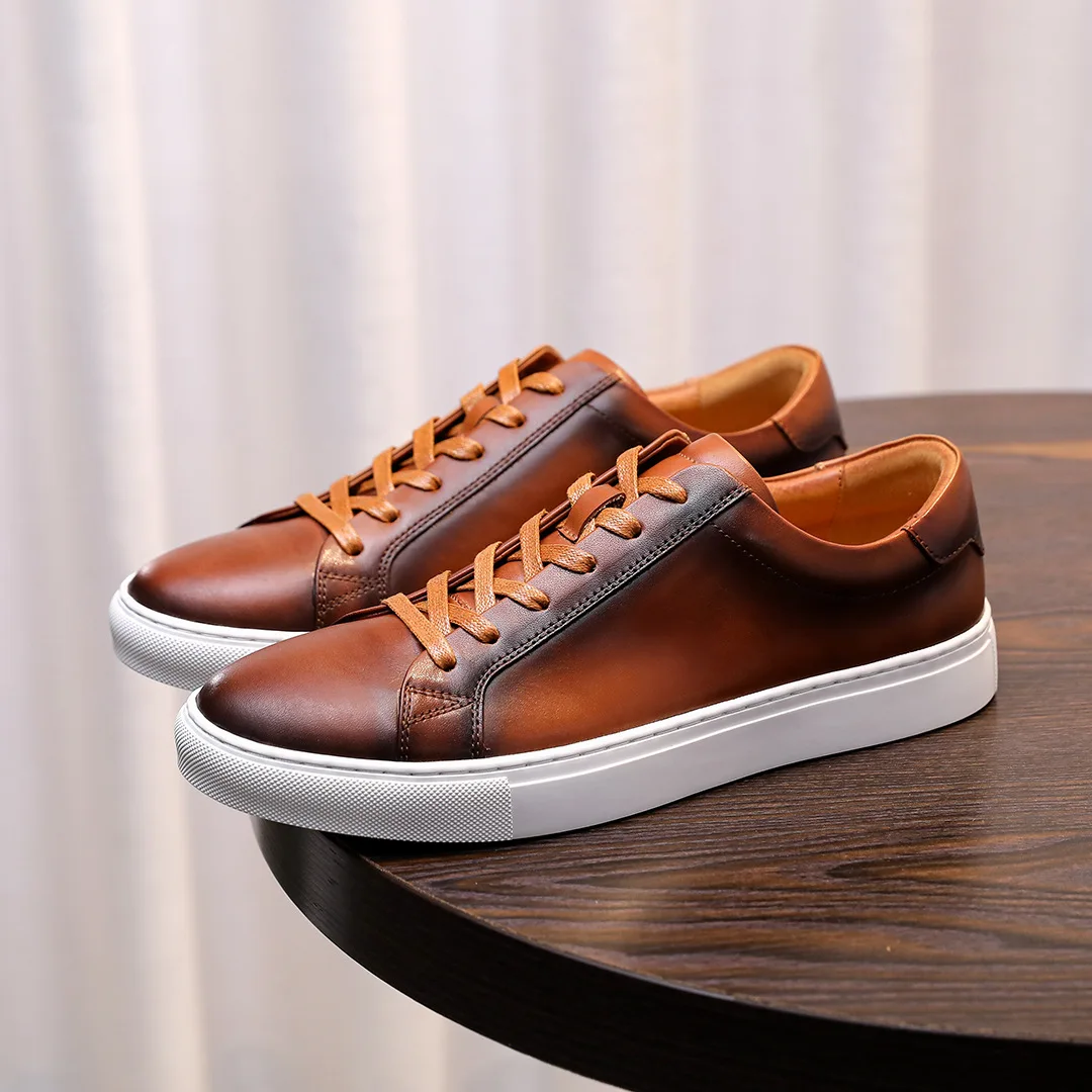 

Outdoor Round Head Lace-up Flats Men Leather Casual Shoes Fall Soft Sole Sneakers Fashion Dress Shoes