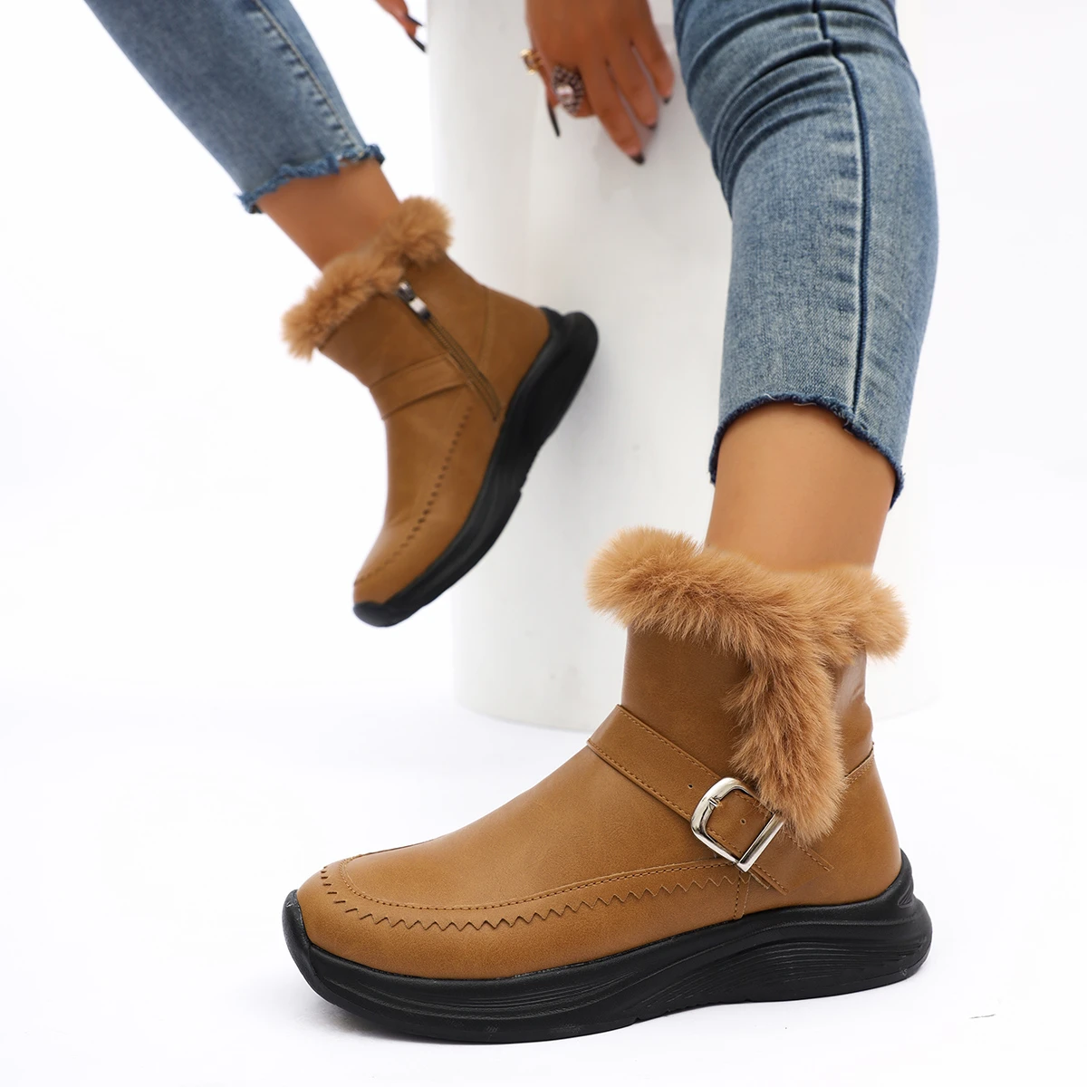 2026 Winter Neue Mode Damenstiefel Verdickte Warme Baumwollschuhe Wildleder Dickbesohlte Rutschfeste Damen-Sneaker Lässige Schneestiefel – Detail 28
