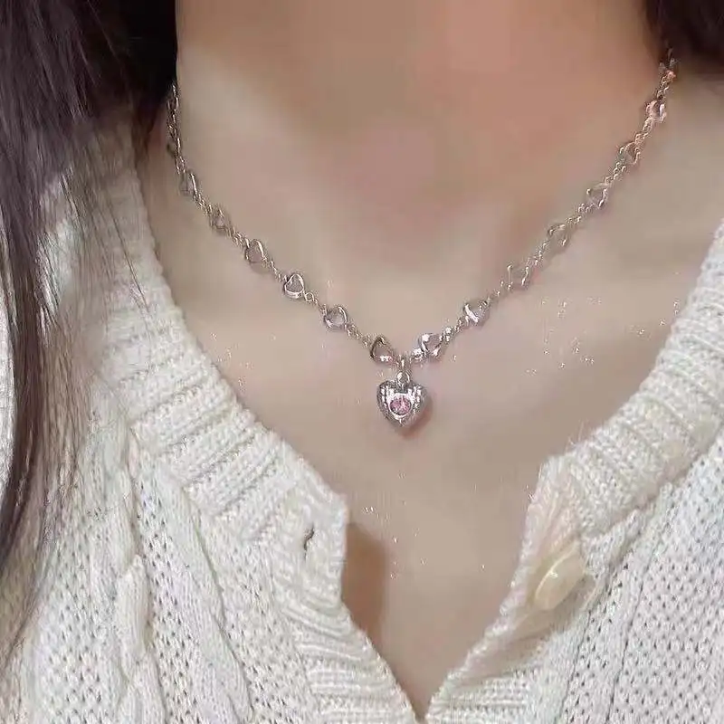 1Pcs Hot Selling Instagram New Heart-Shaped Diamond Necklace with Fresh and Sweet Design High-End and Exquisite Collarbone Chain