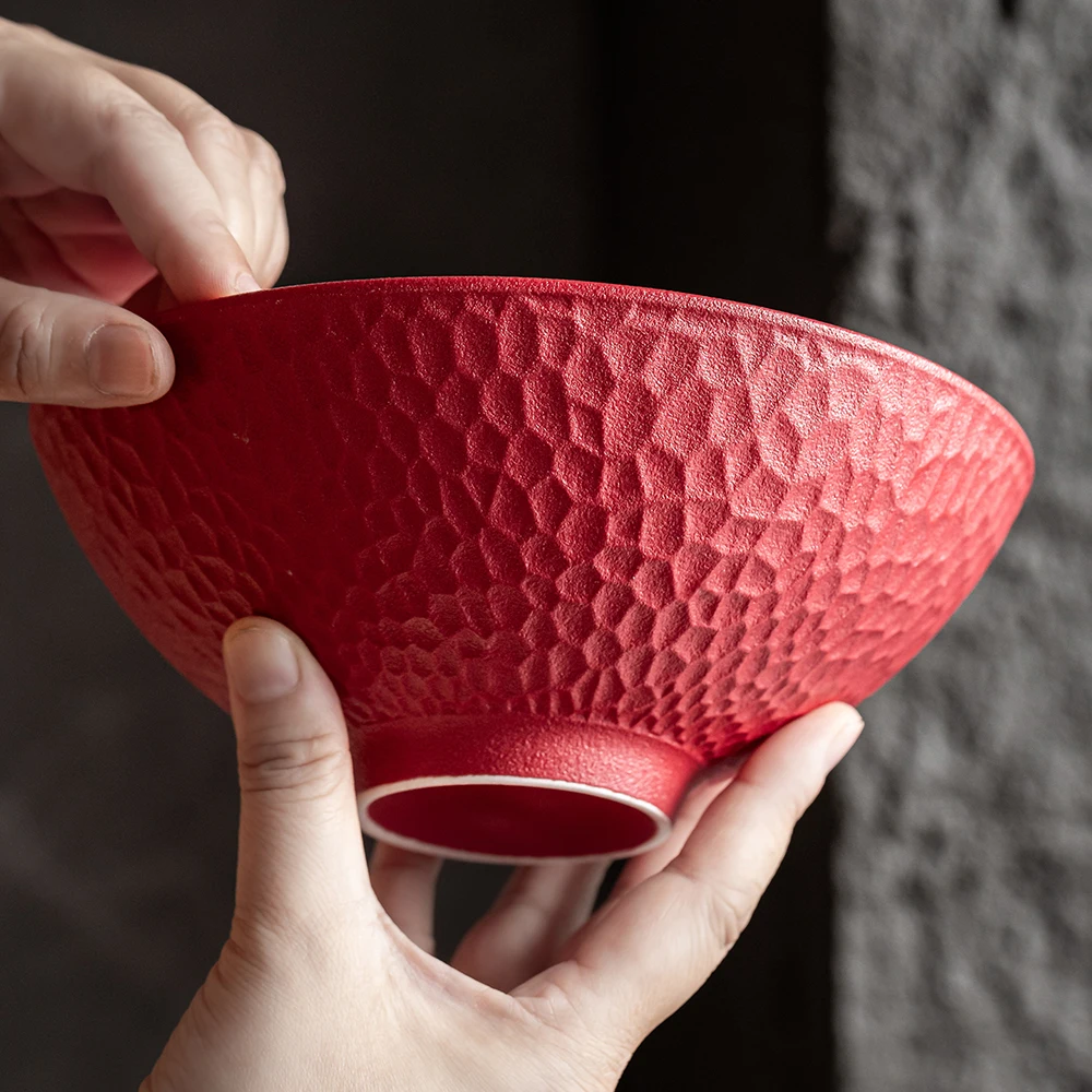 Red Ceramic Ramen Bowl Japanese Style Large Capacity Soup Bowl Textured Design Deep Bowls for Noodles Kitchen Use Dinnerware