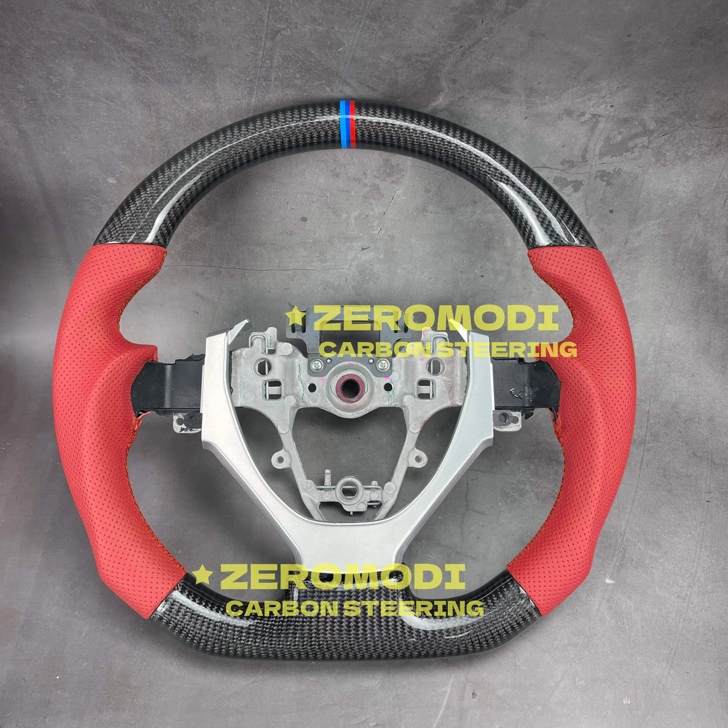 

Для Suzuki Vitara 2015-2021 Сменный руль из настоящего углеродного волокна, кожаный