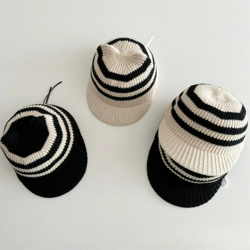 

Color-block Striped Equestrian Cap with Short Brim and Cute Ear Design, Knit Windproof Riding Hat for Boys and Girls, Keeps Warm