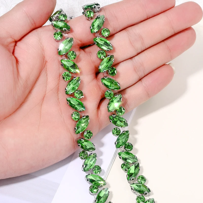 QIAO 1 Yard 8-Farben-Kristall-Strassband zum Aufbügeln für DIY-Reparaturen von Kleidern, Schuhen, Taschen und Accessoires, glänzende Strasssteine – Detail 13