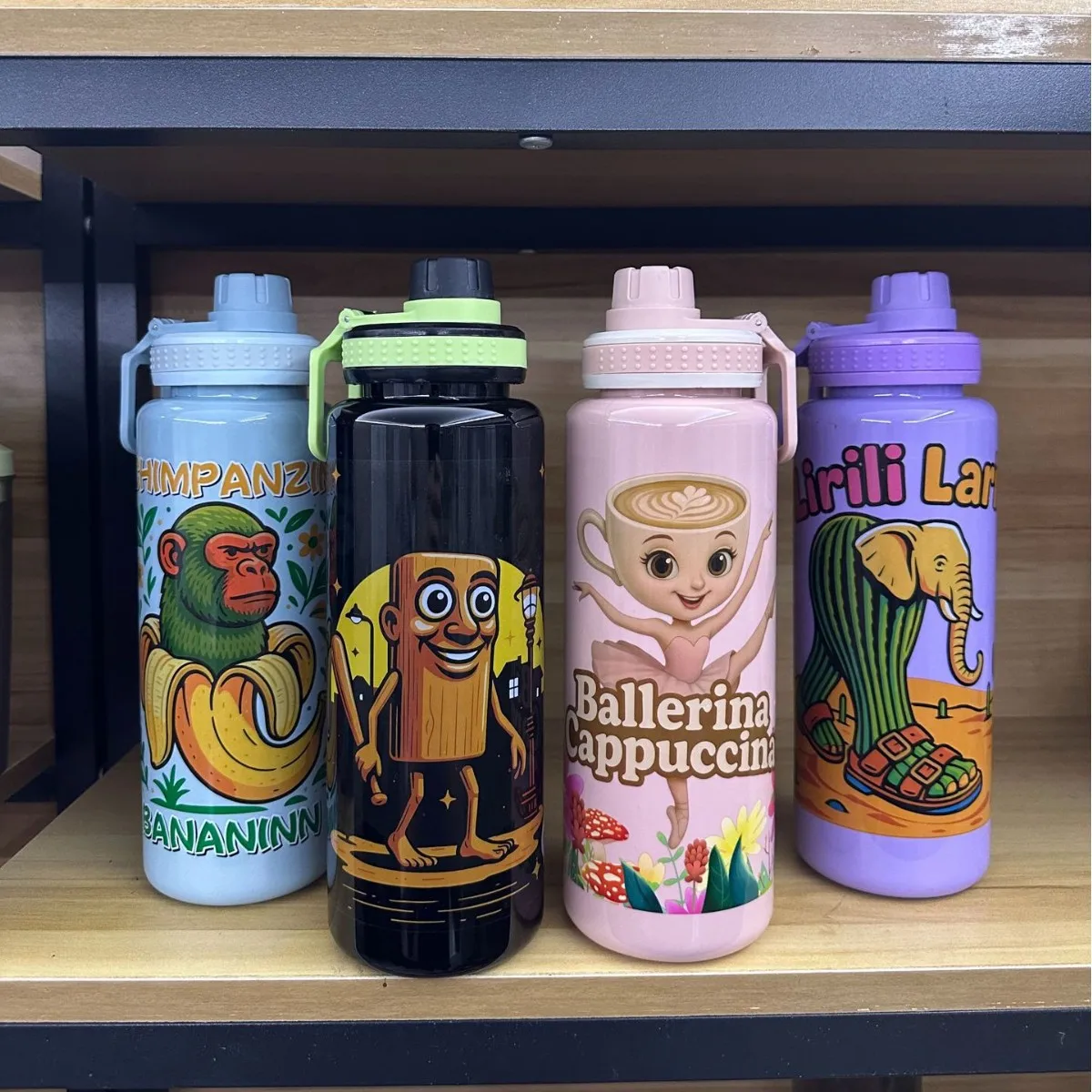 

Italian Brainrot Plastic Water Bottle Tralalero Tralala Tung Tung Sahur Large-capacity Water Cup For Kids Boys Outdoor Sports