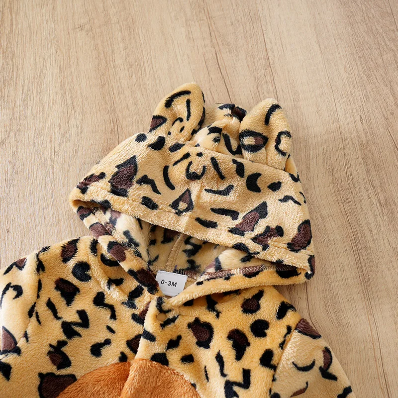 Baby Clothes Cute Cartoon Leopard Plush Comfortable Soft 0-18 Boys And Girls Autumn And Winter Long Sleeved Baby Jumpsuit