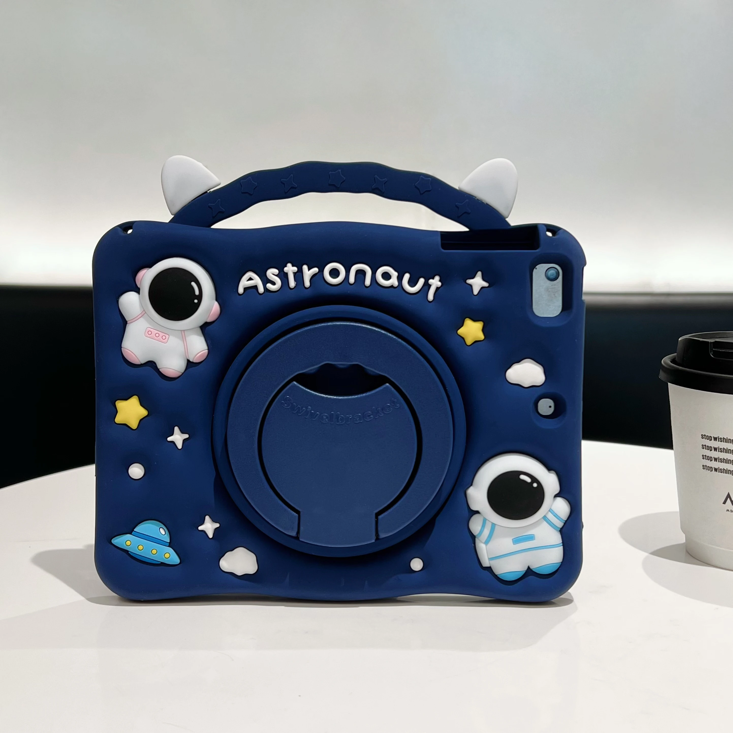 

Tablet Protective Case BLT-1 Model Is Suitable for iPad 10Th 10.9in (2022)/Ipad A16 11in (2025) with Stand