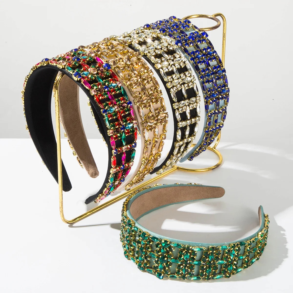 

European and American Fashion Retro Baroque Full Diamond Headband for Women Exquisite Party Hair Accessory