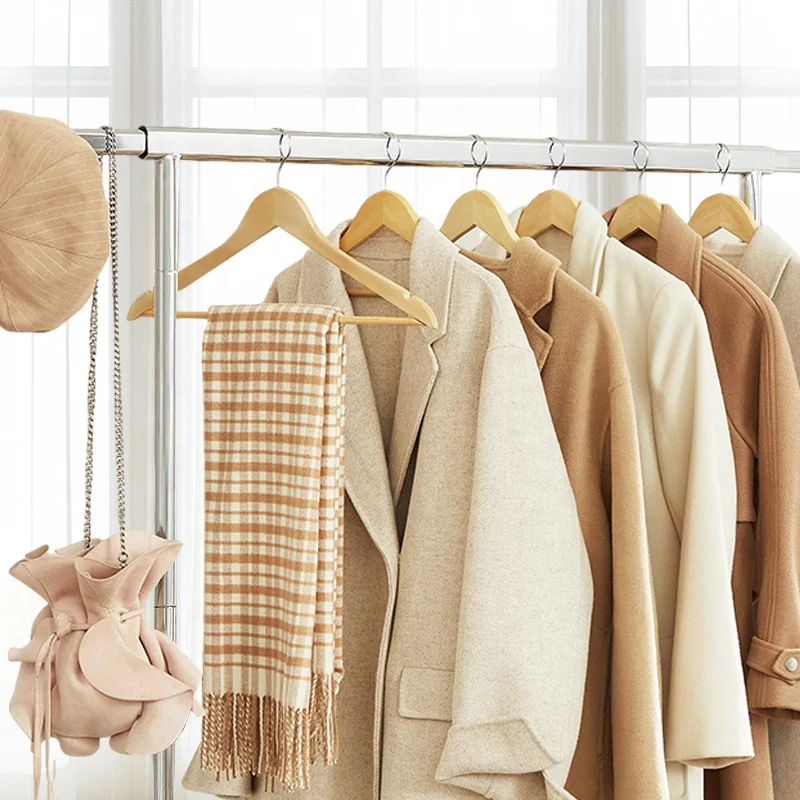 

5PCS Wholesale Custom Solid Wood Hangers Wooden Clothes Hangers Seamless Wood Clothes Hangers Suitable Hotel and Supermarket