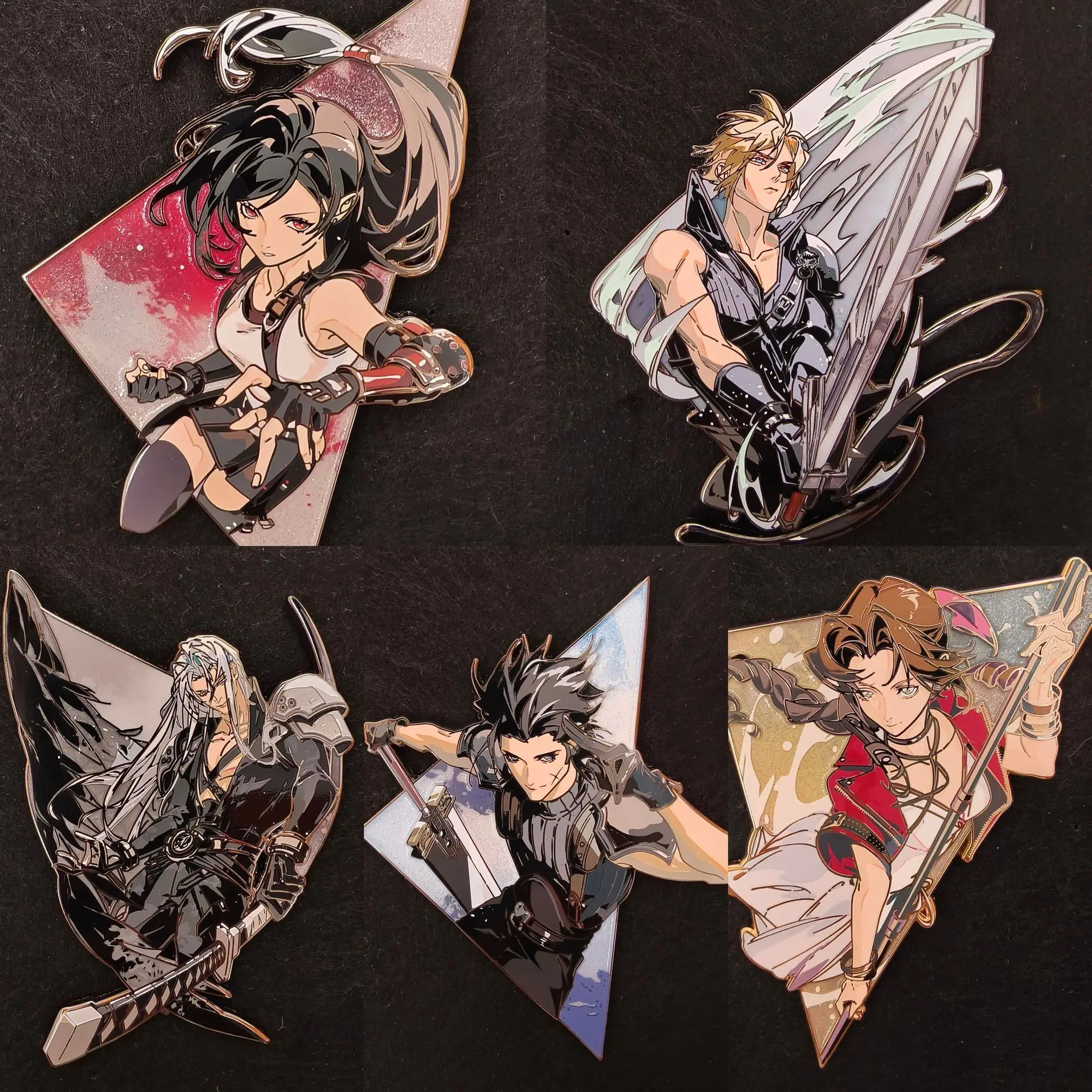 Final Fantasy Triangle series metal badge Tifa Lockhart Aerith Gainsborough Sephiroth Badge Brooch Decoration Gift