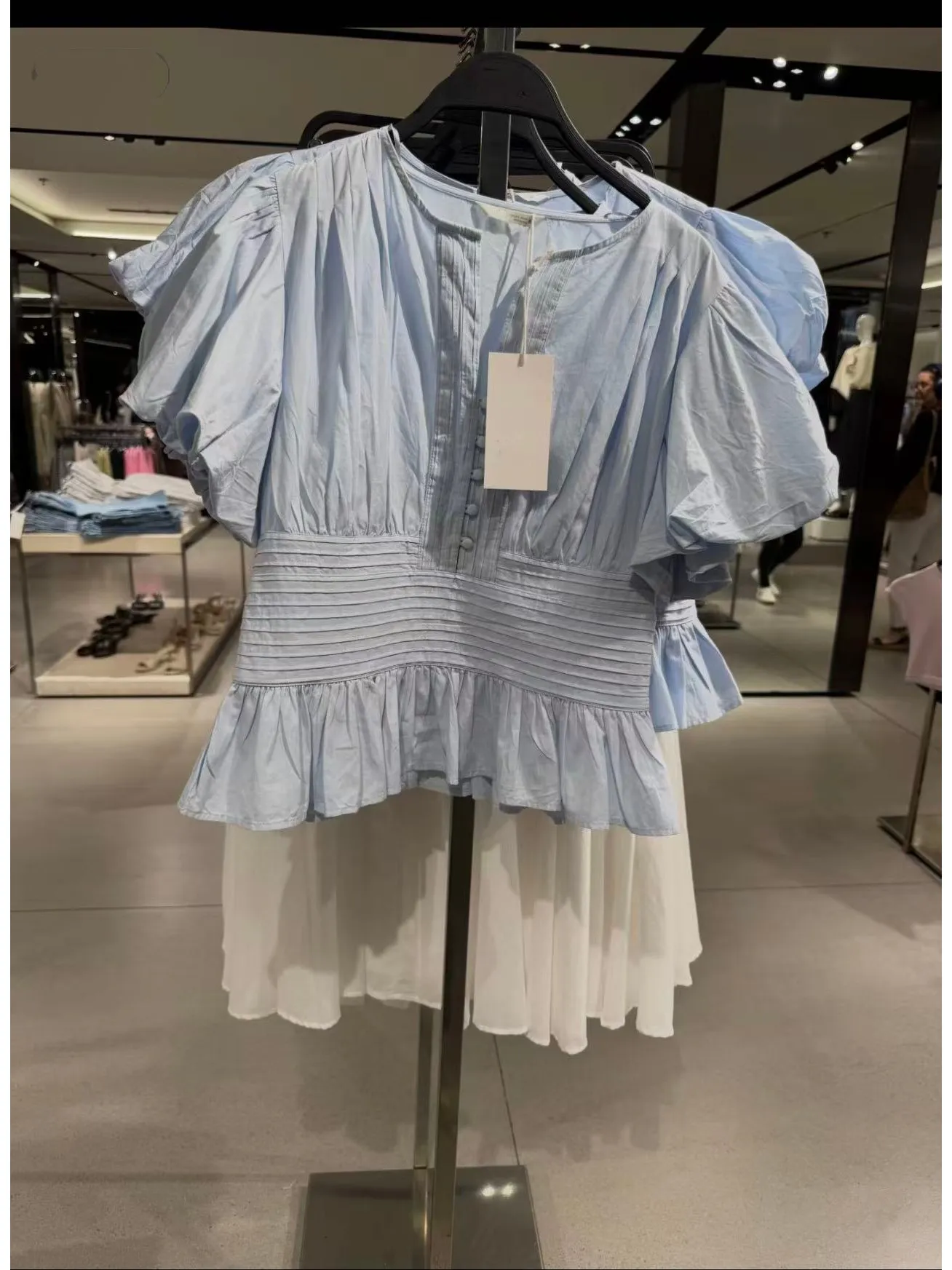 

Ретро-блузка с круглым вырезом и V-образным вырезом, плиссированная, с короткими рукавами-фонариками, женская, новая коллекция весна-лето, французский стиль, приталенная, из хлопка и полиуретана.