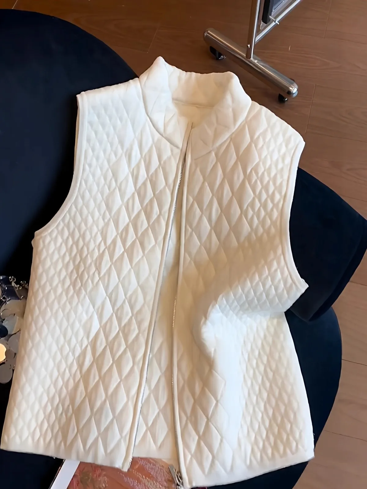 

Large Size White Faionable Women's Jaet with Stand Collar Rhombus Pattern Vest Outerwear for Autumn And Winter Korean Sle