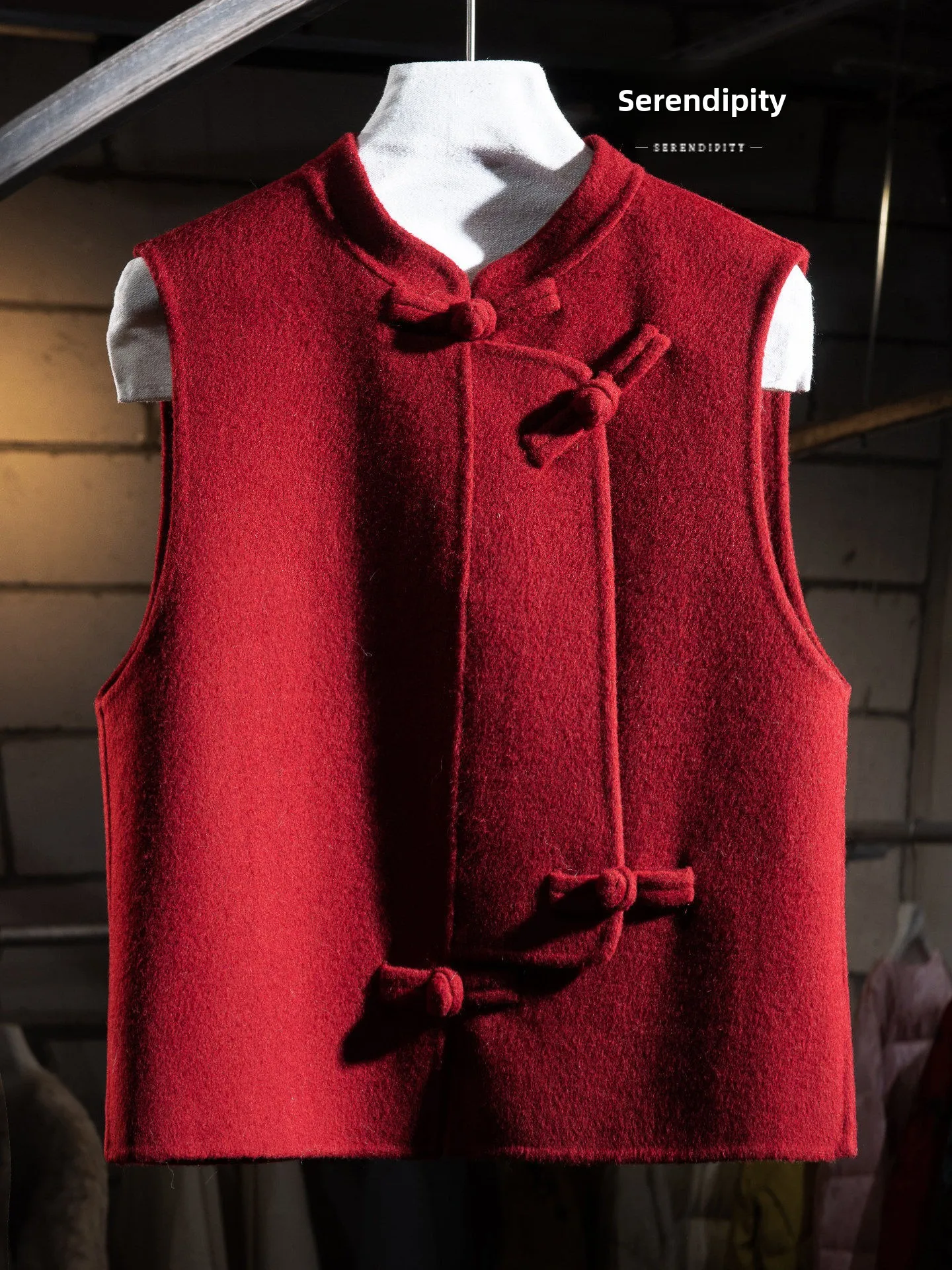 

Жилет из шерсти в стиле ретро, красный, с пуговицами, для многослойного образа, теплая верхняя одежда прямого кроя для женщин среднего возраста