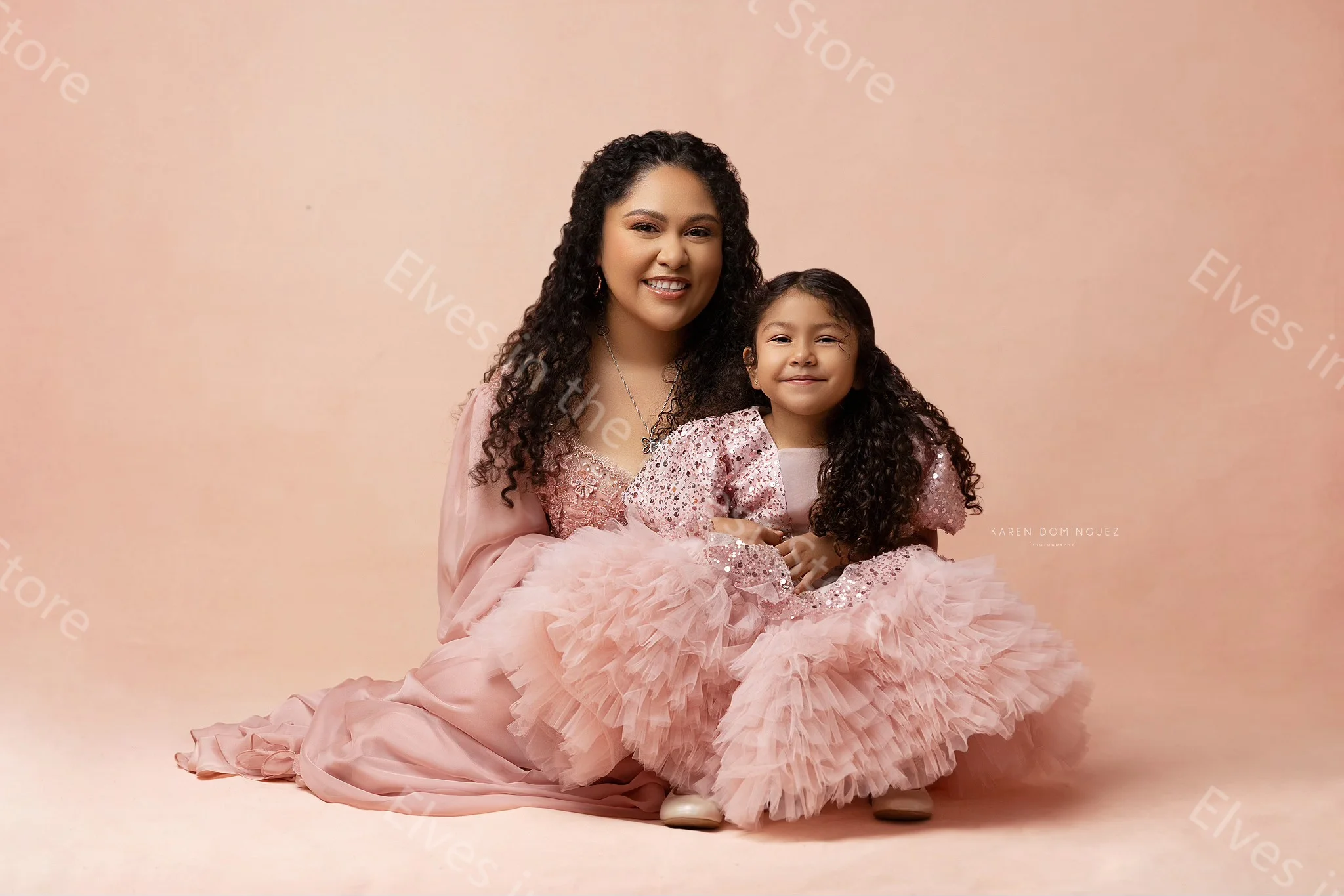 Mommy And Me Pink Evening Dresses Lace Appliques Beads Chiffon Maternity Photoshoot Robes Sexy Long Sleeves Baby Shower Gowns