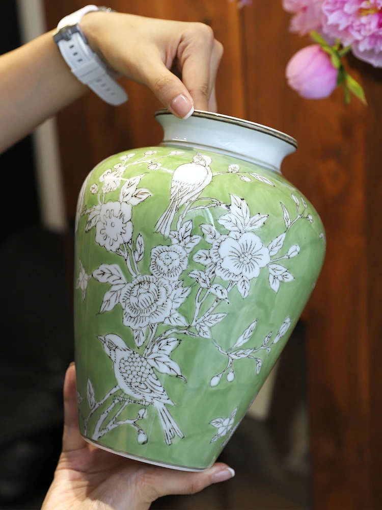 

New Chinese Sle Hand-Painted Blue And White Porcelain Flower Vase Cerc Living Room Decorative Items Home Decoration